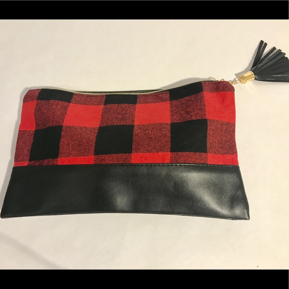 Buffalo plaid clutch